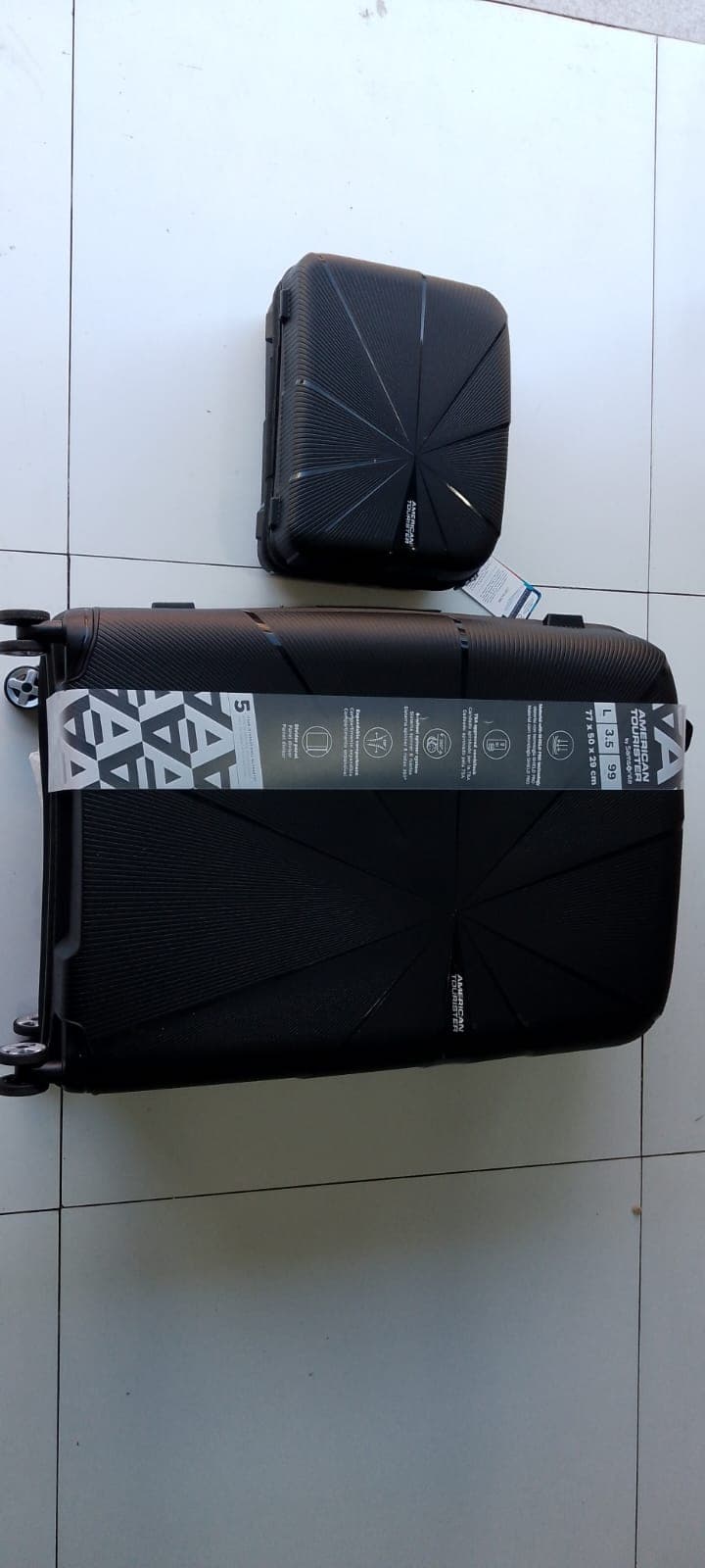 Mala de viagem grande American Tourister Starvibe preta 77cm