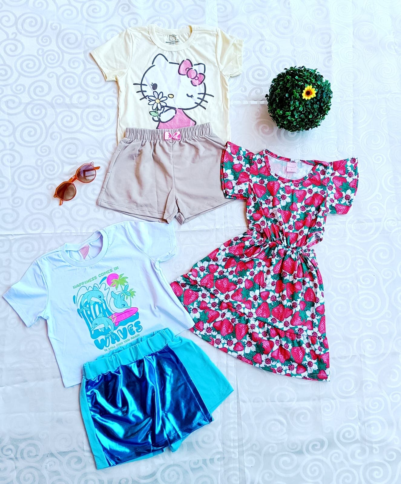 Kit Infantil Menina 2 Conjuntos e Vestido Morangos - TAM 6