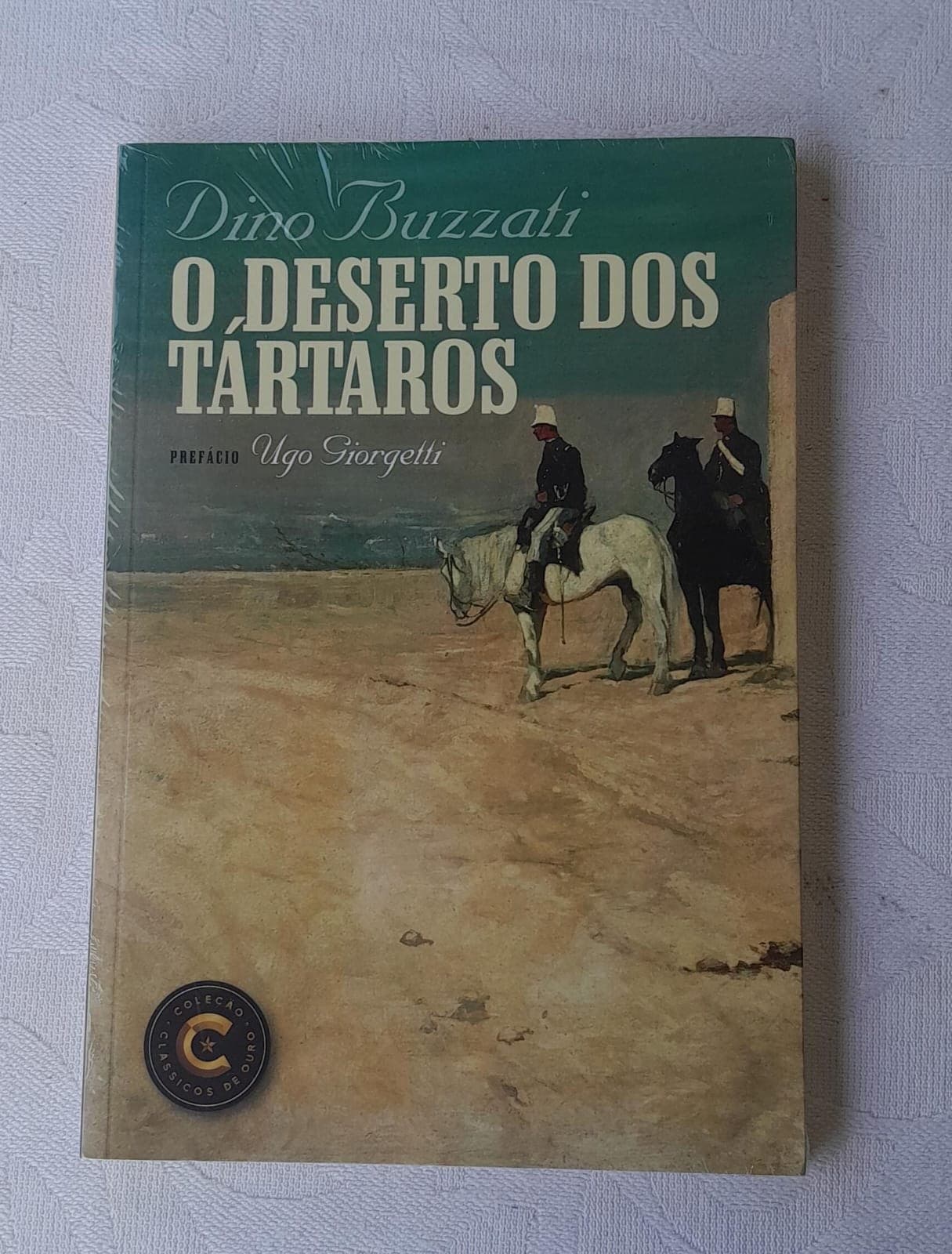Livro O Deserto dos Tártaros de Dino Buzzati