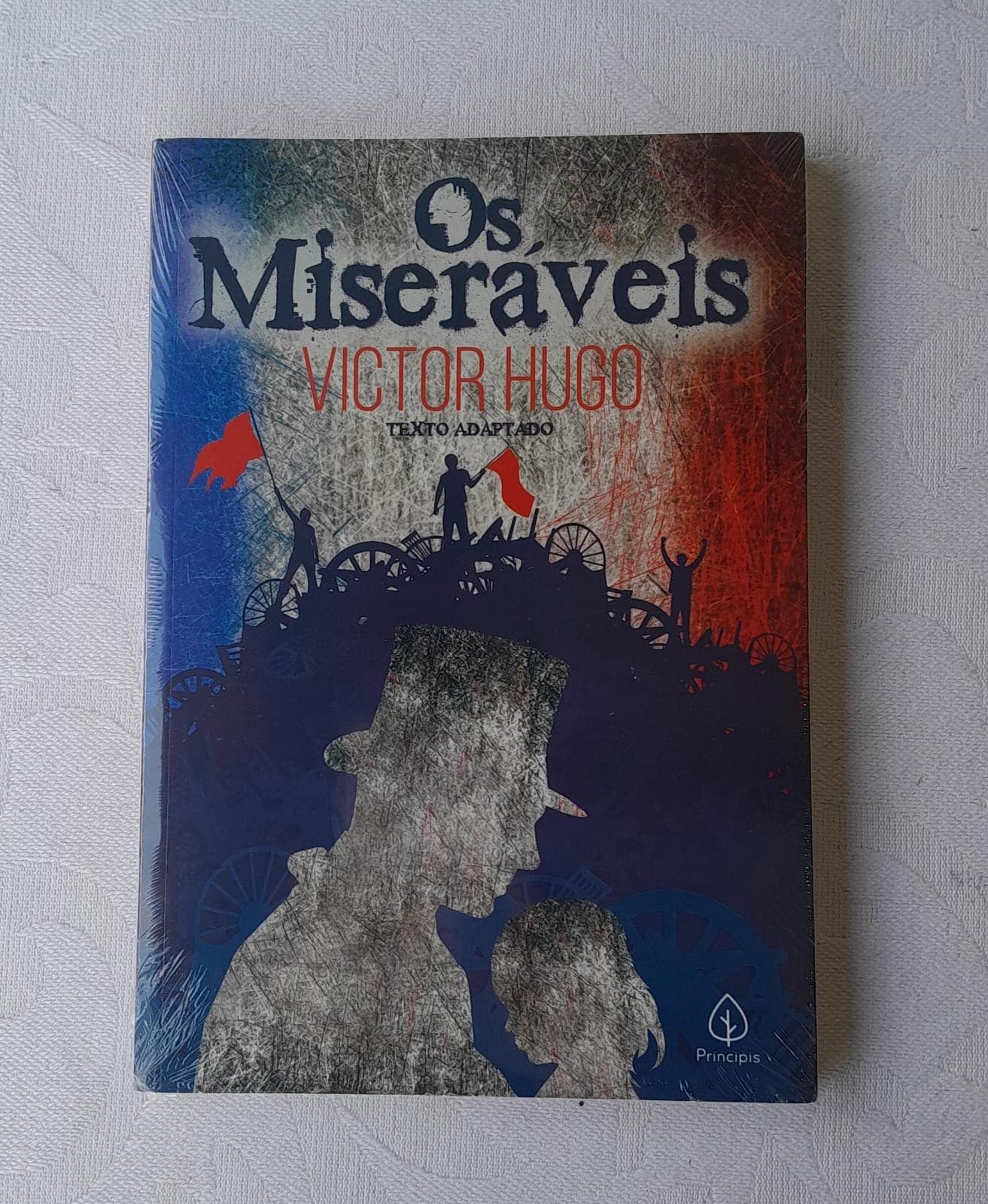 Livro Os Miseráveis de Victor Hugo Texto Adaptado